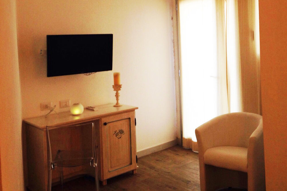 Olbia City Hotel Екстер'єр фото