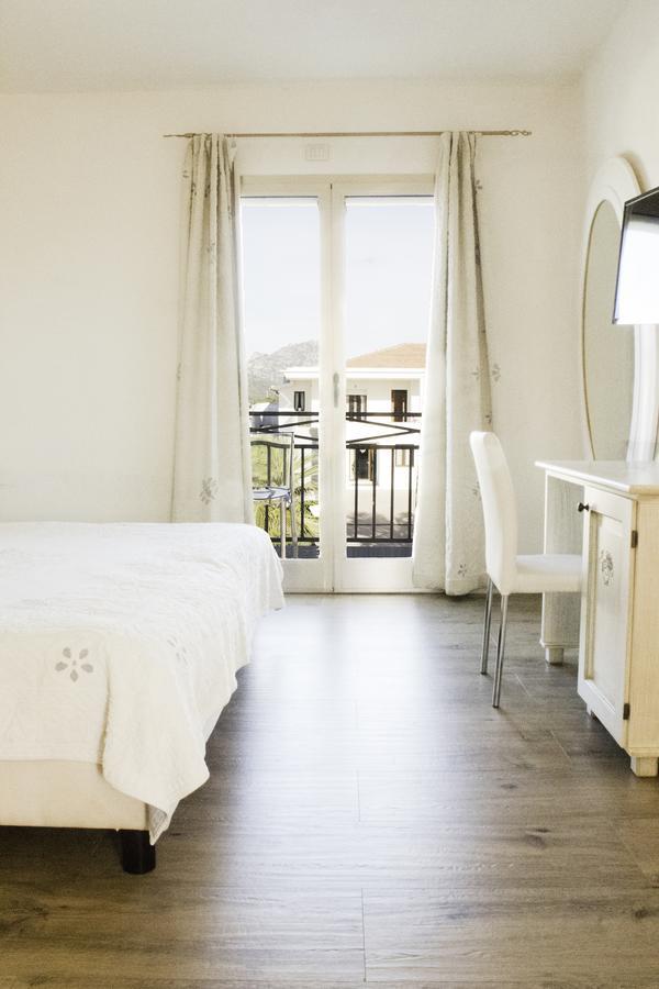 Olbia City Hotel Екстер'єр фото